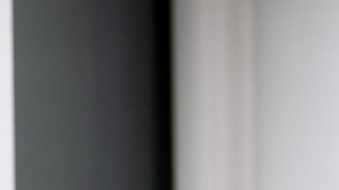 Migrante que robó bolso a Kristi Noem gastó más de $200 de la tarjeta para comprar alcohol y comida