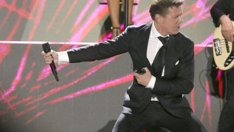 Luis Miguel derrochó elegancia con ese porte que lo ha hecho leyenda.