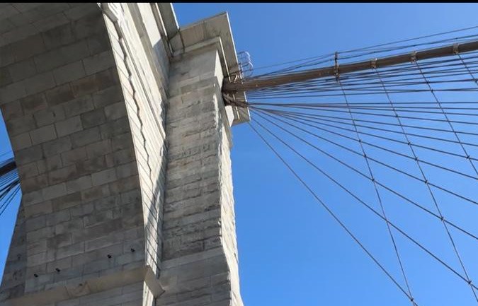 Marcos de la Fuente construye en "Valles Profecía" un poemario contemporáneo inspirado en Nueva York.