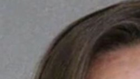 Foto policial de Megan Farr y Gunnar Farr, la pareja condenada en Texas por obligar a tatuar a los hijos de ella.