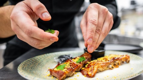 La Guía Michelín amplió su lista de recomendaciones para Nueva York con 16 nuevos restaurantes.