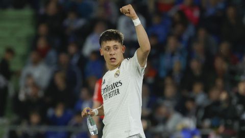 El delantero turco del Real Madrid, Arda Guler, celebra el único gol del equipo madridista durante el encuentro entre Getafe y Real Madrid.