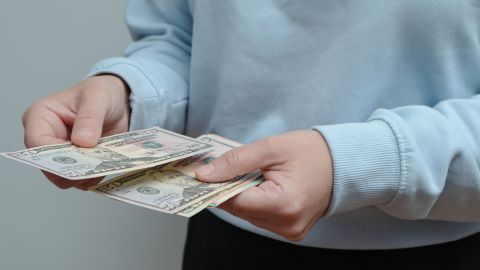seguro-social-967-dolares-1-de-mayo
