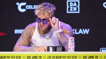 Jake Paul durante la conferencia de prensa del combate ante Julio César Chávez Jr.