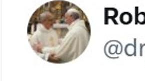 Fotografía de la cuenta en la red social X @drprevost del cardenal Robert Francis Prevost que muestra una imagen del vicepresidente de Estados Unidos, JD Vance.