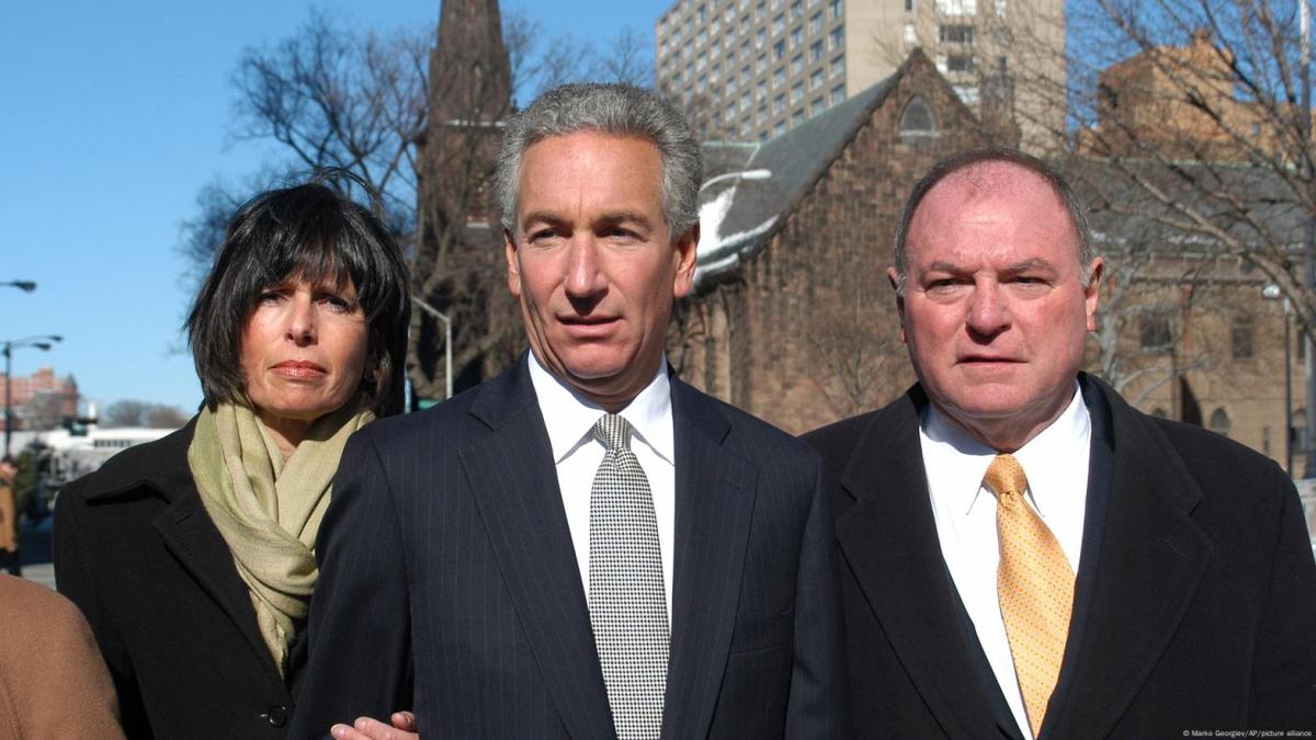 Consuegro de Trump y exconvicto será el embajador de EE.UU. en Francia