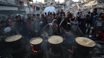 El grupo señaló que repartirán 300 millones de comida