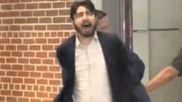 Al momento de ser arrestado, Rodríguez gritó: "¡Hice esto por Gaza. Palestina libre!".