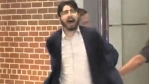 Al momento de ser arrestado, Rodríguez gritó: "¡Hice esto por Gaza. Palestina libre!".