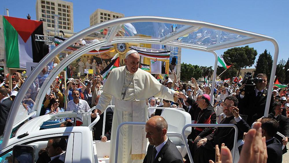 El papamóvil que Francisco usó en Belén se convertirá en clínica móvil para niños de Gaza, fue el último deseo del pontífice