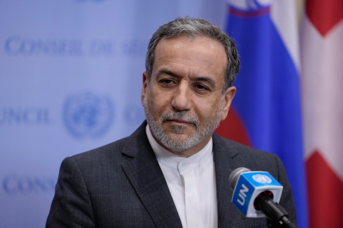 Irán dice que el derecho al enriquecimiento nuclear "no es negociable"