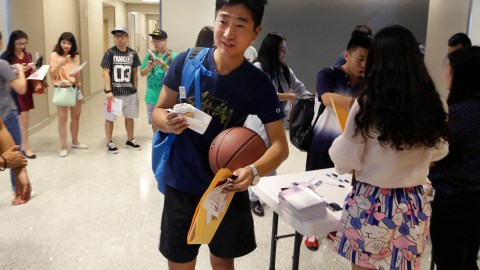 China señaló que señaló que "lo sucedido obstaculiza los intercambios educativos y culturales normales”.