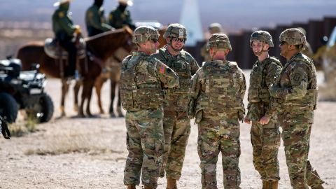 Donald Trump ha incrementado la presencia militar en la frontera.