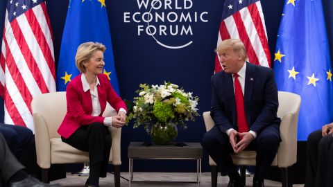Trump dijo que tuvo una "muy agradable conversación" con Von der Leyen.