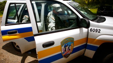 Miembros de la Guardia Nacional en apoyo a la Policía en Puerto Rico
