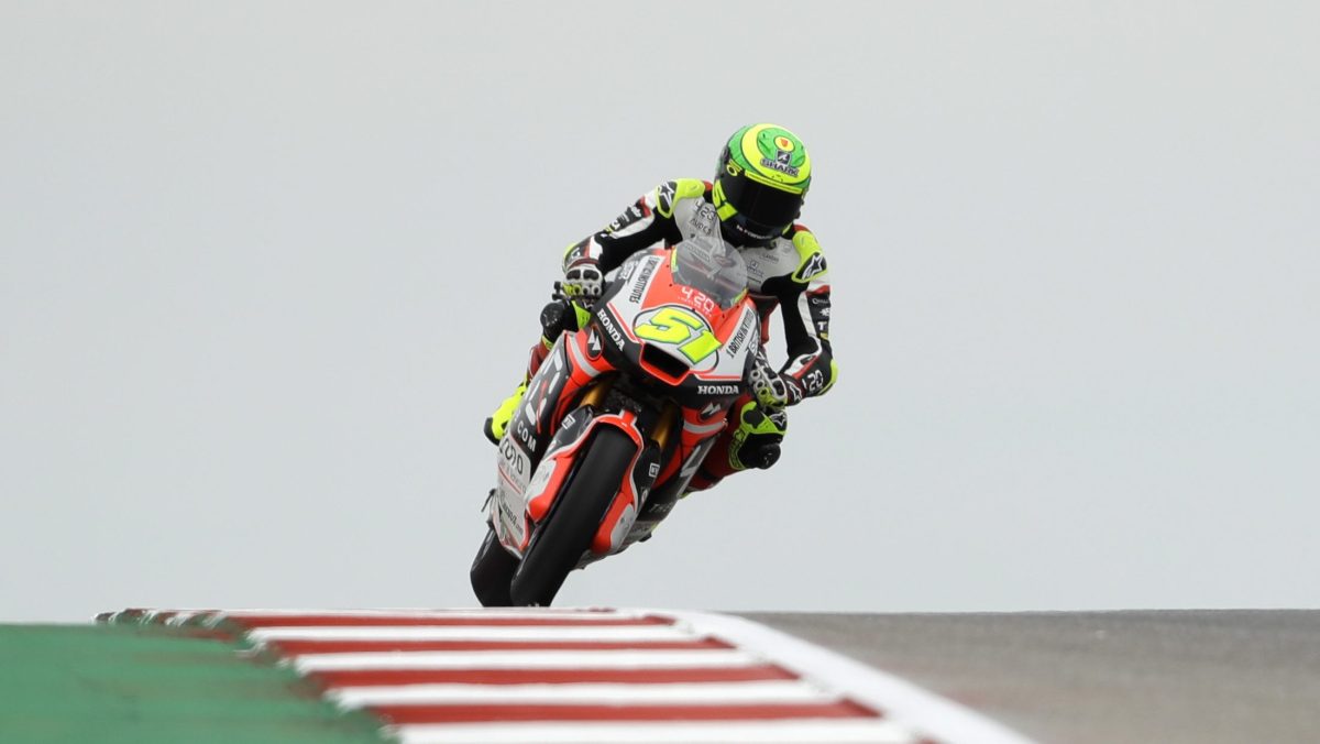Piloto brasileño de MotoE sufrió impactante accidente al ser atropellado por otra moto [Video]