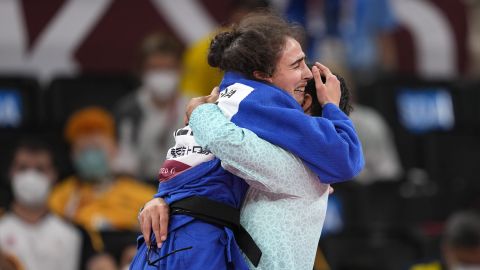 Suspenden de por vida a campeona paralímpica de judo en Tokio 2020 por fingir su discapacidad visual