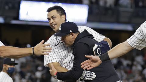 Boone espera contar cuánto antes con Stanton en el dugout de Yankees.