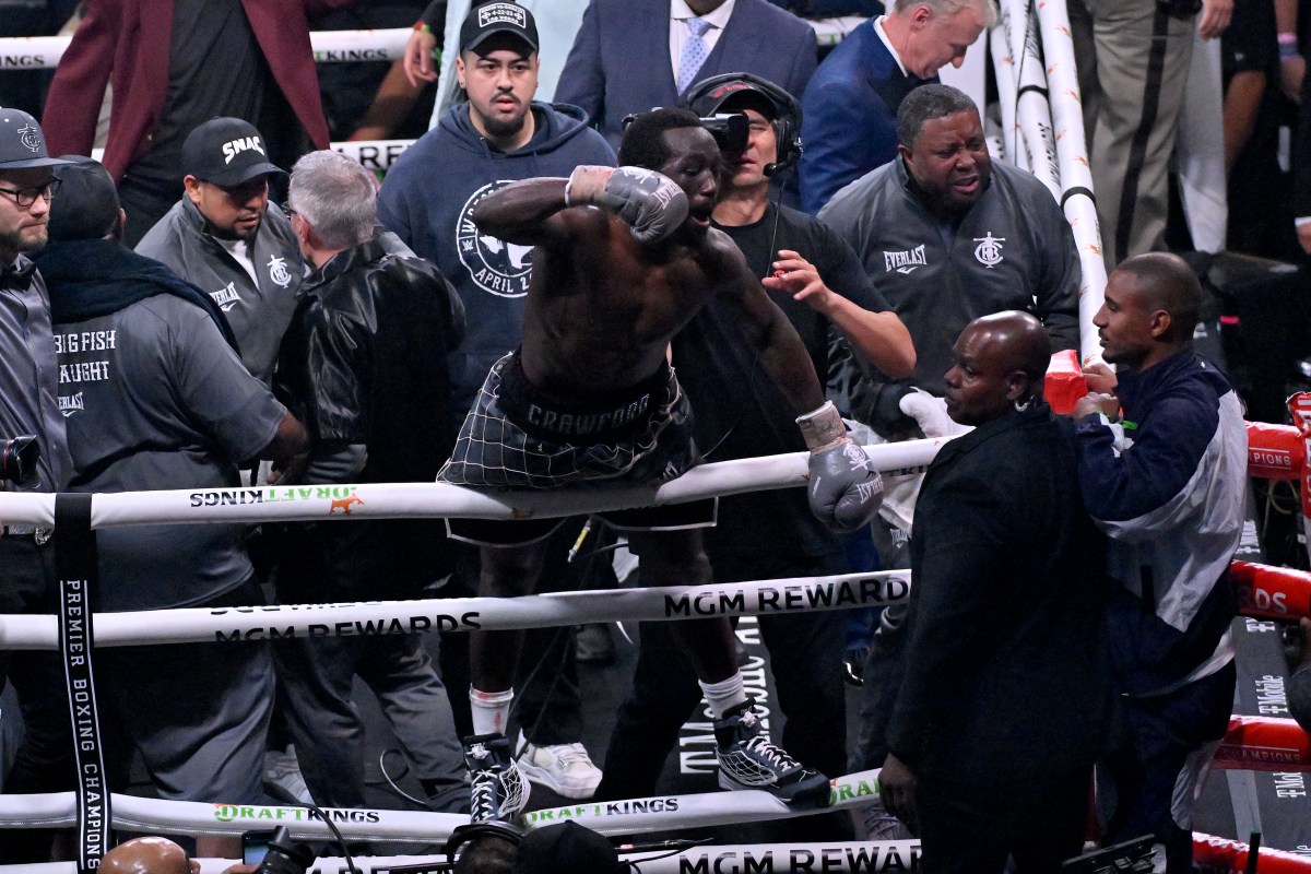 Robert García apuesta por e triunfo de Terence Crawford sobre el Canelo Álvarez