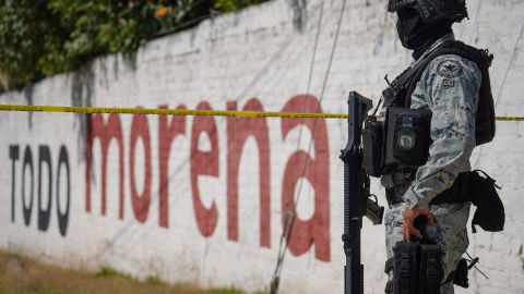 El hallazgo subraya la dimensión de la crisis de desapariciones que atraviesa el país, con más de 125,000 reportes de personas desaparecidas.