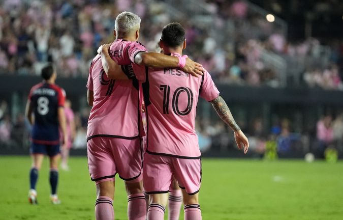 Luis Suárez y Lionel Messi.