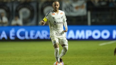 Neymar deja la puerta abierta a su posible salida del Santos