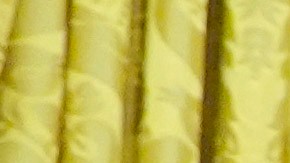 Elon Musk escucha al presidente Donald Trump mientras habla con periodistas en el Despacho Oval de la Casa Blanca, el martes 11 de febrero de 2025, en Washington.