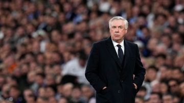 Carlo Ancelotti durante un encuentro de la UEFA Champions League.