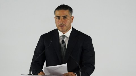 Figueroa Benítez, alias 'el Perris' o 'el 27', era uno de los jefes de seguridad de 'Los Chapitos', facción del cartel de Sinaloa, liderada por los hijos del narcotraficante Joaquín “el Chapo” Guzmán, preso en EE.UU.