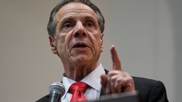El representante de Cuomo dijo que la campaña "operó en total cumplimiento" con las leyes y reglas de campaña.