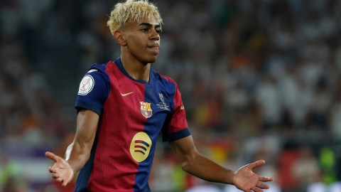 Lamine Yamal será jugador del FC Barcelona por al menos otras seis temporadas.