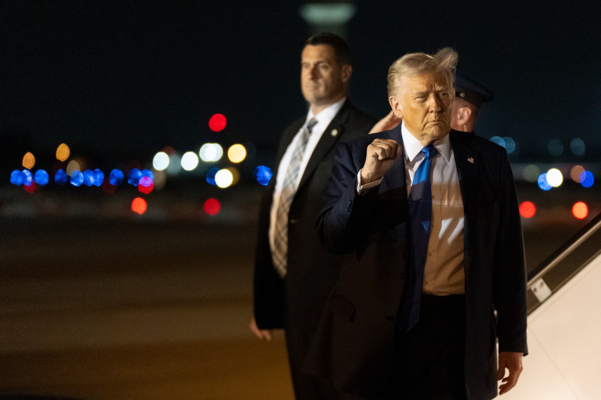 Trump sigue apostando a su política arancelaria pese a advertencias de recesión
