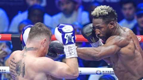 William Scull afirma que el Canelo no derrotará a Crawford