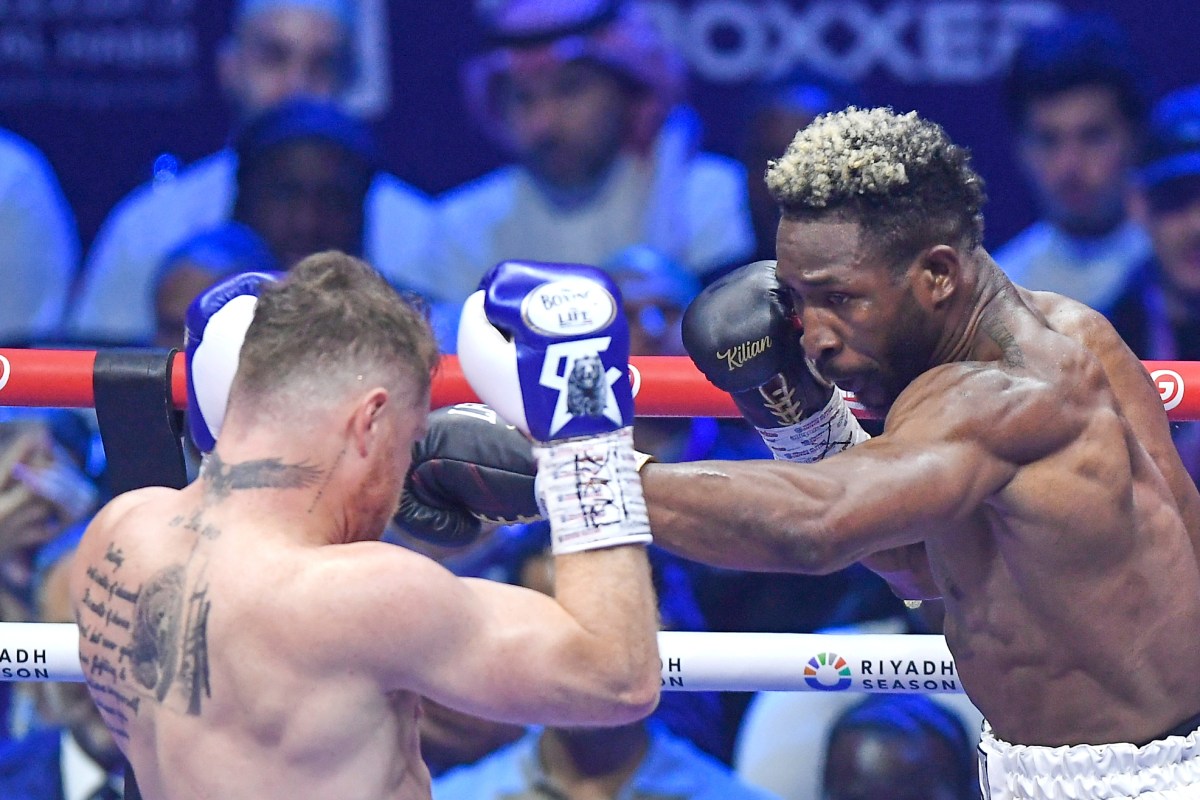 William Scull considera que el Canelo Álvarez no podrá derrotar a Terence Crawford