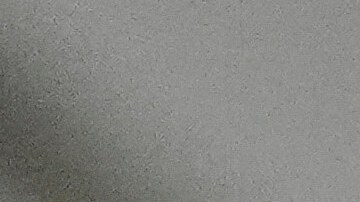 El presidente Donald Trump habla con periodistas a bordo del Air Force One mientras regresa a Washington, el domingo 4 de mayo de 2025, desde West Palm Beach, Florida.