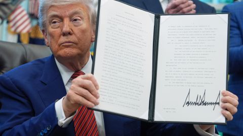 Trump necesitará que la Comisión Reguladora Nuclear tome decisiones sobre las licencias de reactores nucleares dentro de 18 meses por medio de una tercera orden ejecutiva.