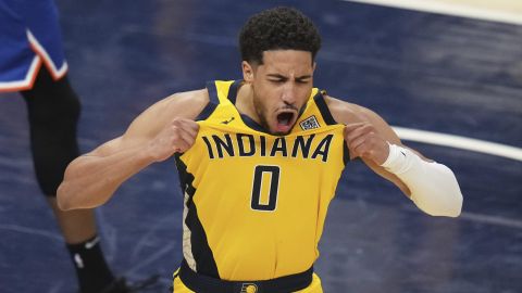 Knicks quedaron al borde de la eliminación tras triunfo de Pacers en Indiana