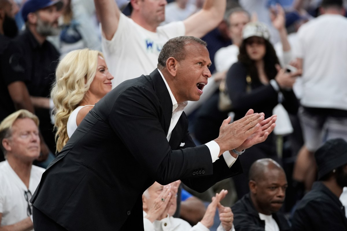 El emotivo mensaje de Alex Rodríguez a los Timberwolves tras su eliminación en la NBA