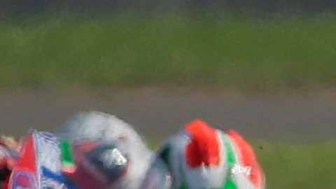 Dos pilotos fallecieron tras accidente en plena carrera del Campeonato Británico de Superbikes