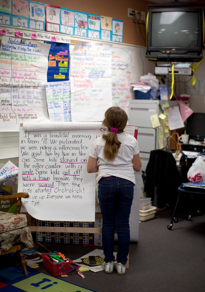 Grupo de congresistas impulsa proyecto de ley en respuesta a orden de Trump que declaró el inglés idioma oficial de EE.UU.