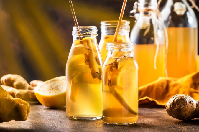 El chef Oropeza compartió su receta de agua de piña con efecto para acelerar el metabolismo.