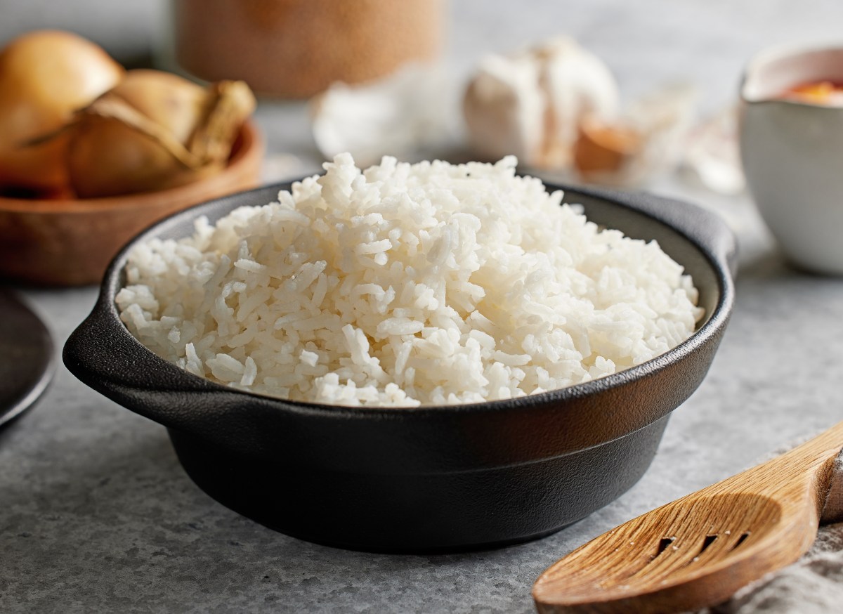 Análisis revela niveles de arsénico y cadmio en arroz comercializado en Estados Unidos