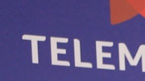 Carlos Adyan, presentador del programa En Casa con Telemundo.