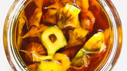 Las cáscaras de piña son un verdadero tesoro para tres recetas .