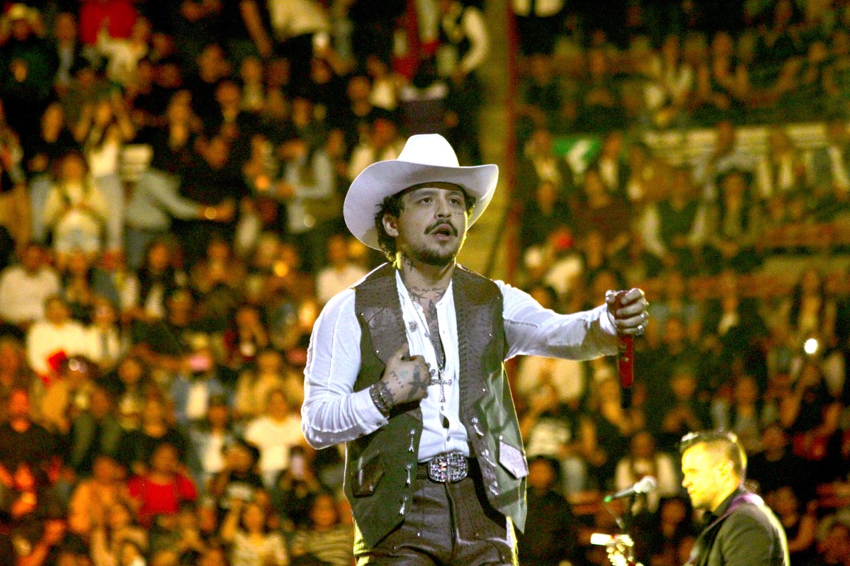 Christian Nodal se sincera sobre sus lesiones y la importancia de la terapia