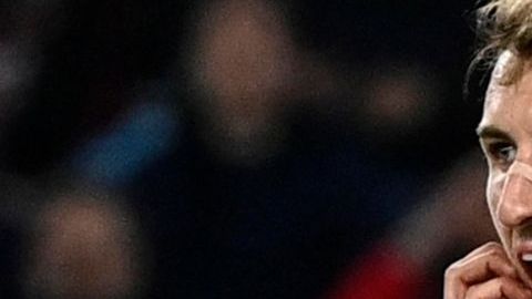 Santiago Giménez.