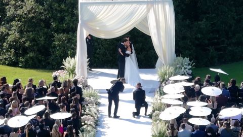 La boda de Demi Lovato y Jordan Lutes tuvo alrededor de 100 invitados.