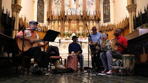 Nery Olivares y Mario Cancel forman parte de Americanto, el proyecto para crear el "cancionero de las Américas" en Nueva York