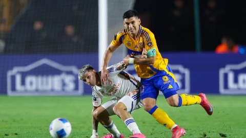 Jesús Angulo se podría perder la Copa Oro 2025 por lesión.