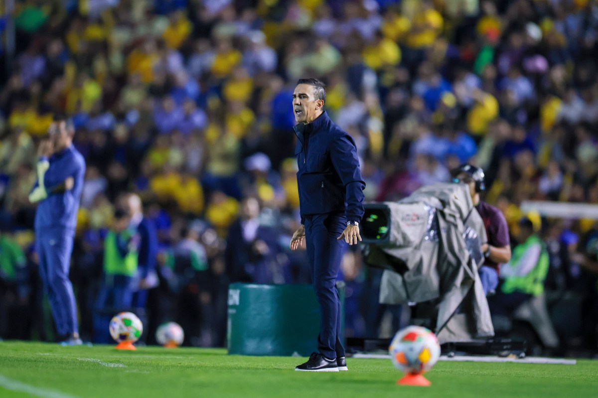 Vicente Sánchez no culpa a Kevin Mier por la derrota de Cruz Azul ante el América